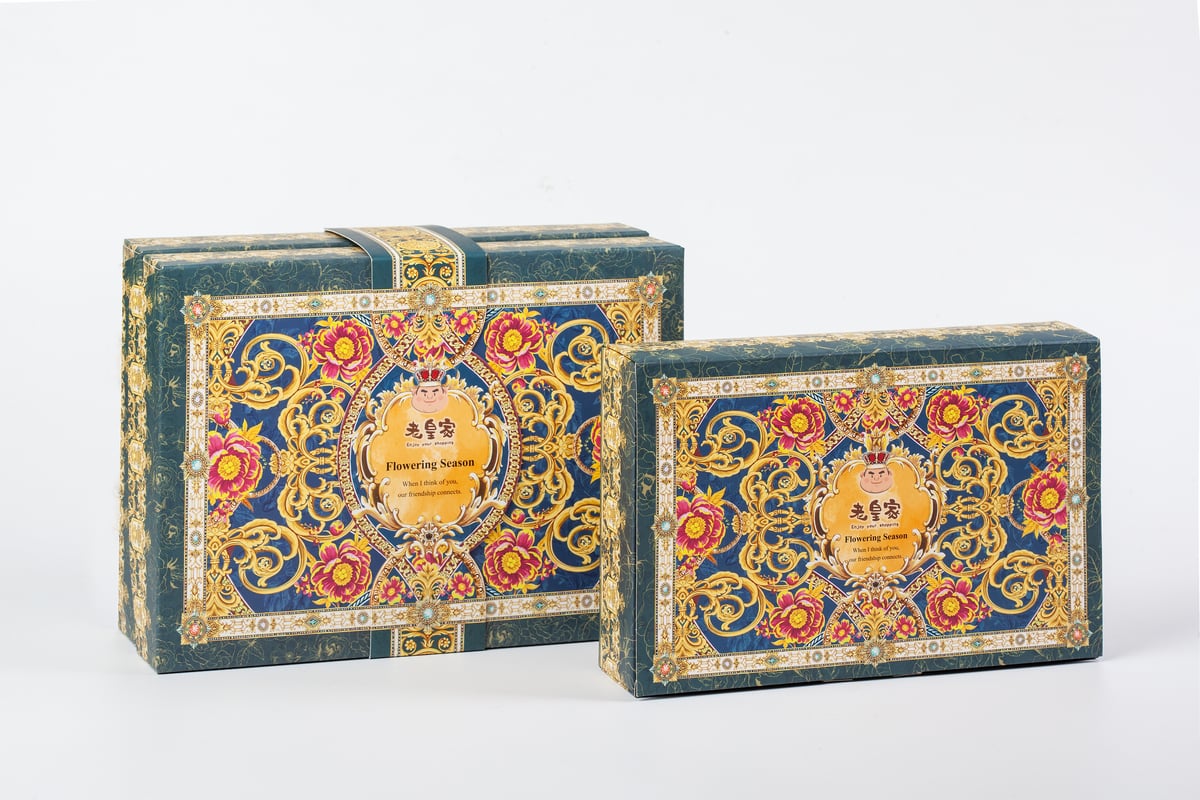 Floral gift box